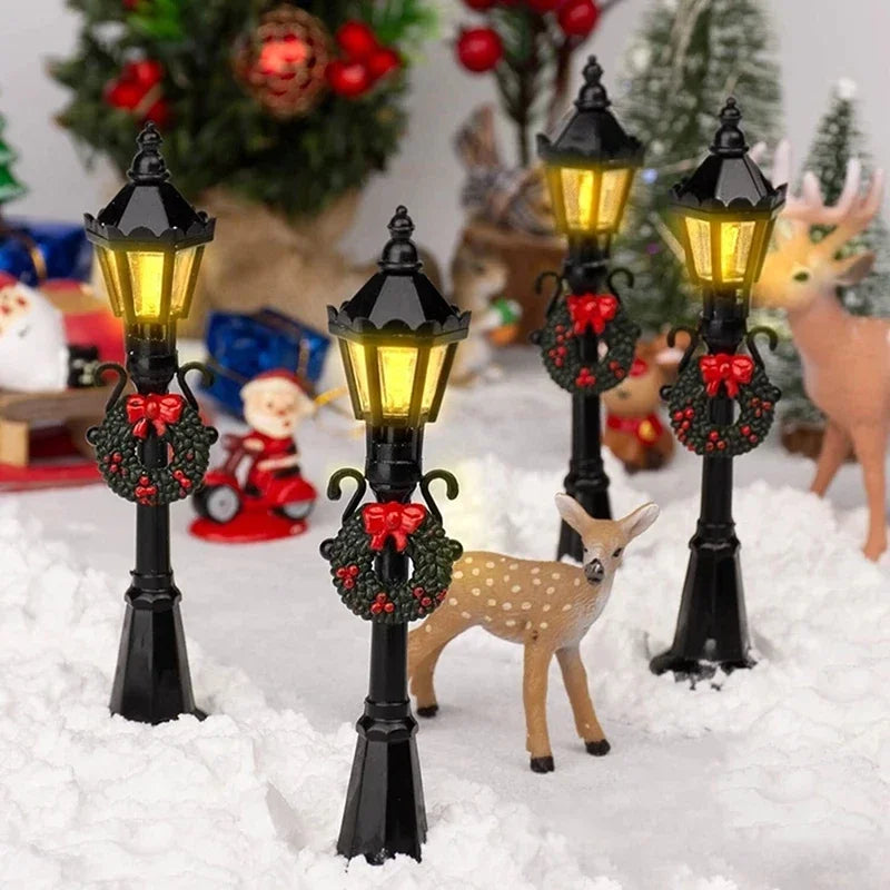 Trendbay Christmas Mini Street Light Models 12 cm 4pcs