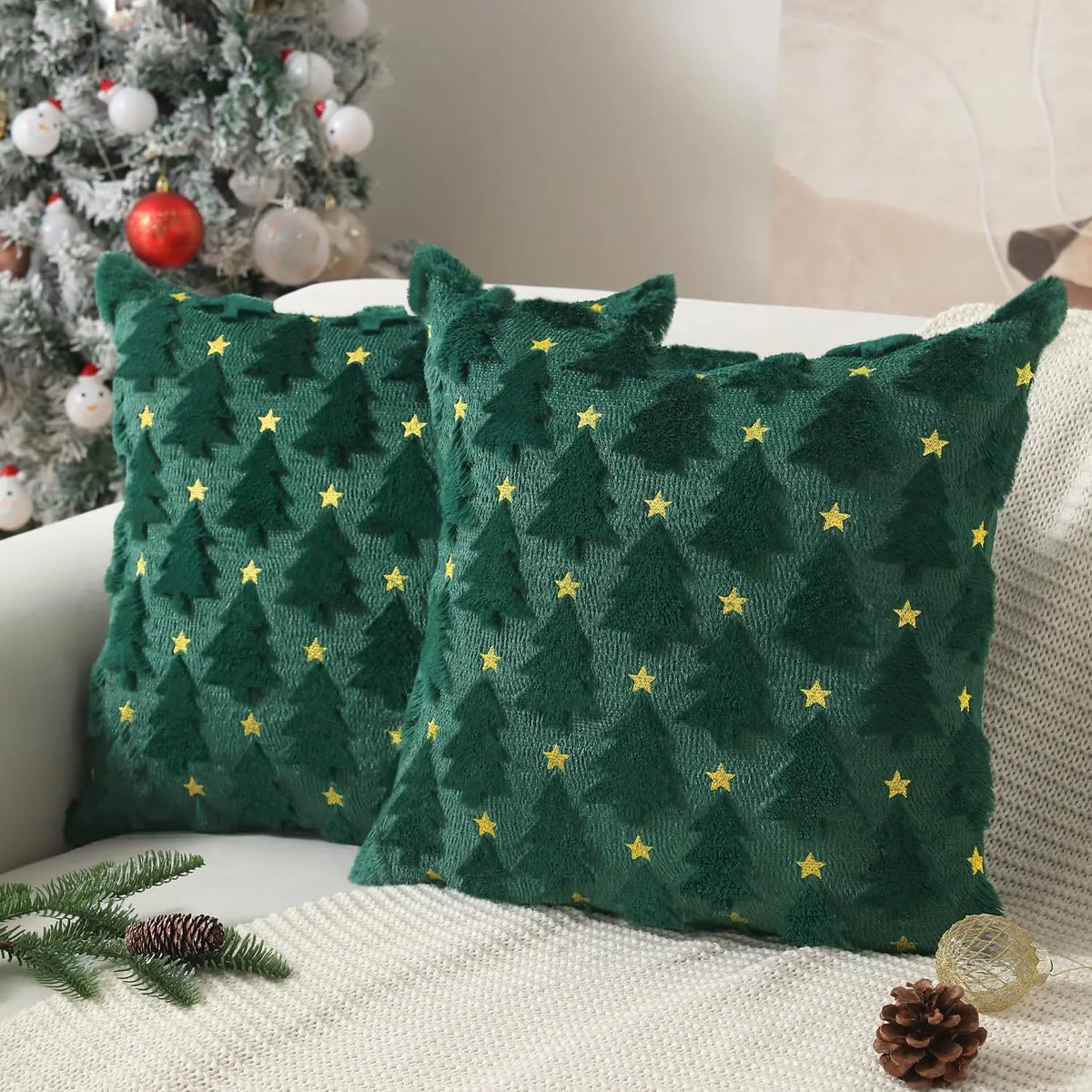 Trendbay Knitted Christmas Tree Cushion Cover Green