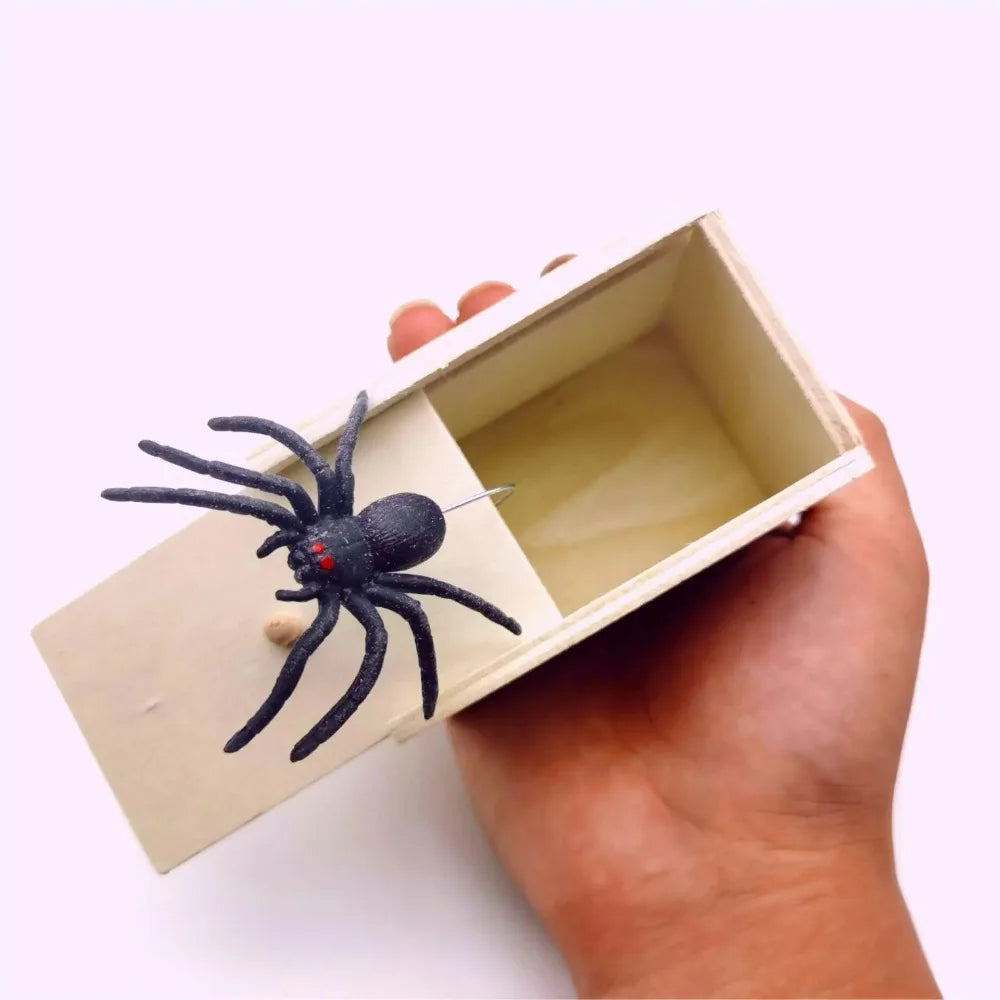 Trendbay 4J Tricky Spider Box Prank Toy