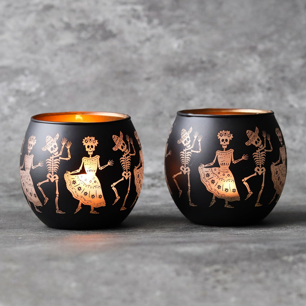Trendbay Pair of Dancing Skeleton Couple Candlesticks